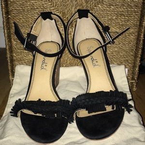 Splendid summer sandals. Super comfy!!